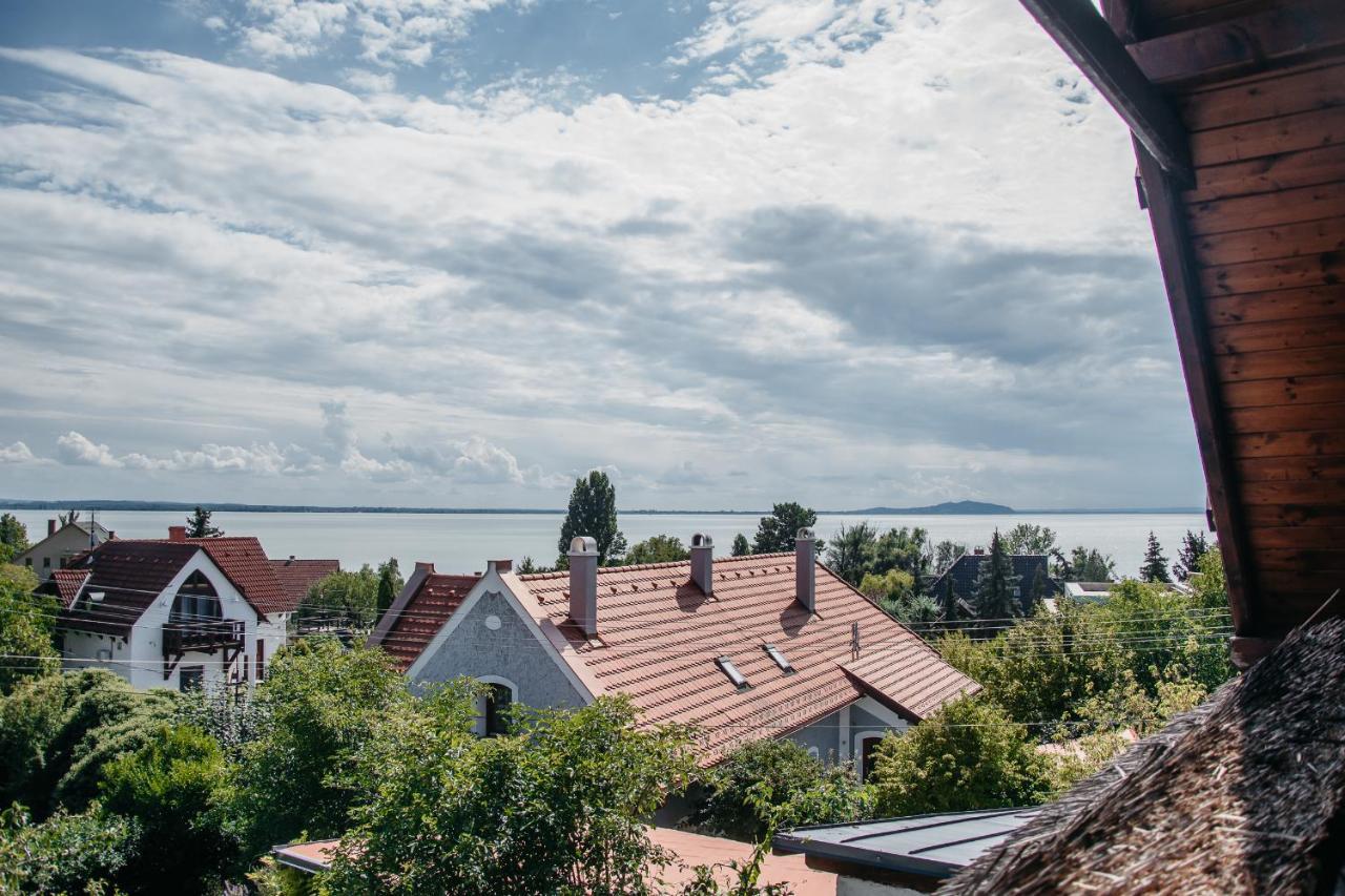 Cselling Udvarhaz Révfülöp Exteriör bild